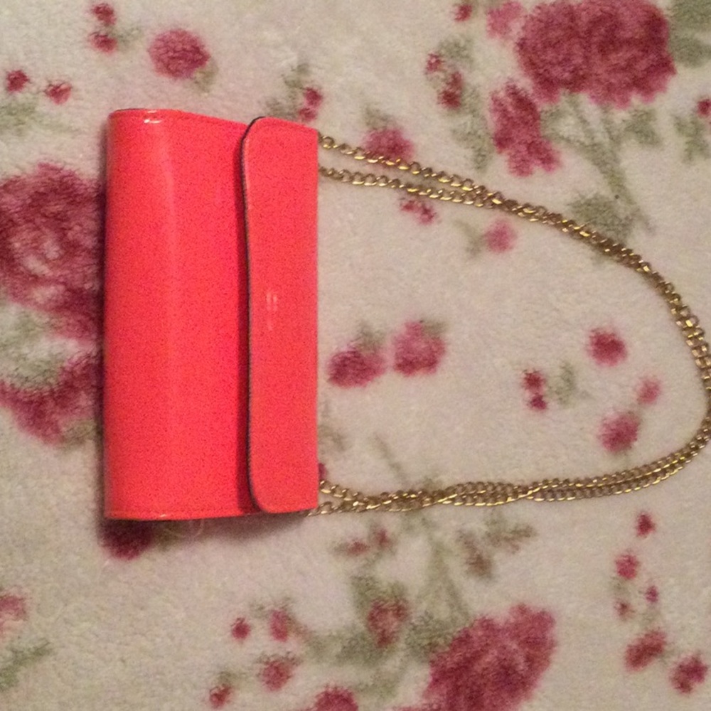 A pink purse